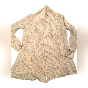 Woman’s LL Bean Cardigan M